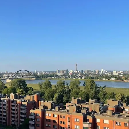 Rheinblick - Direkt Bei Duesseldorf Mit Toller Aussicht Neuss