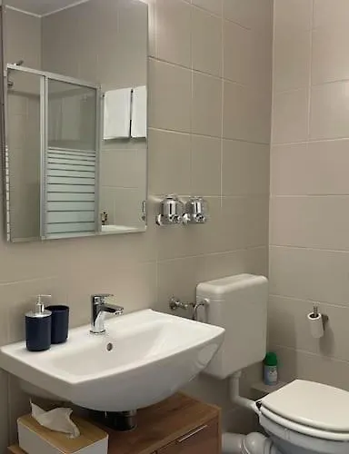 Rheinblick - Direkt Bei Duesseldorf Mit Toller Aussicht Lejlighed Neuss