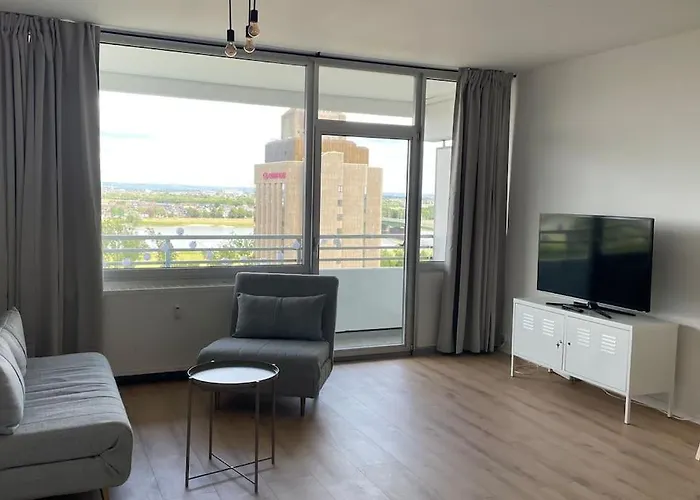 Rheinblick - Direkt Bei Duesseldorf Mit Toller Aussicht Lejlighed Neuss